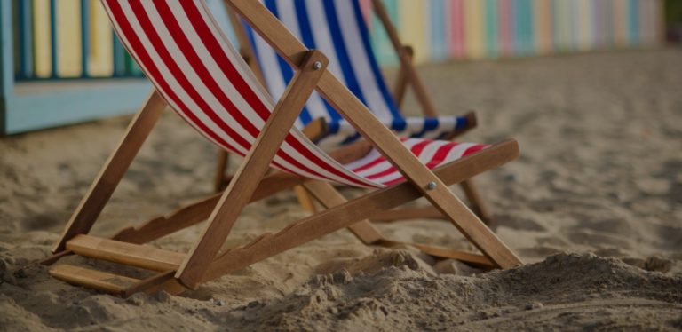 solutions numériques - digital solutions - chaise longue dans le sable